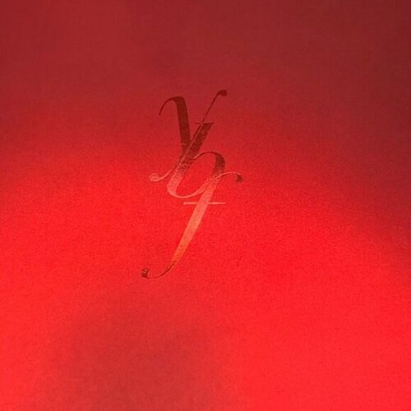 YBF Beauty Red Carpet Picture Perfect Plum Eyeshadows in YBF Compact   BRAND NEW - Picture 6 of 6